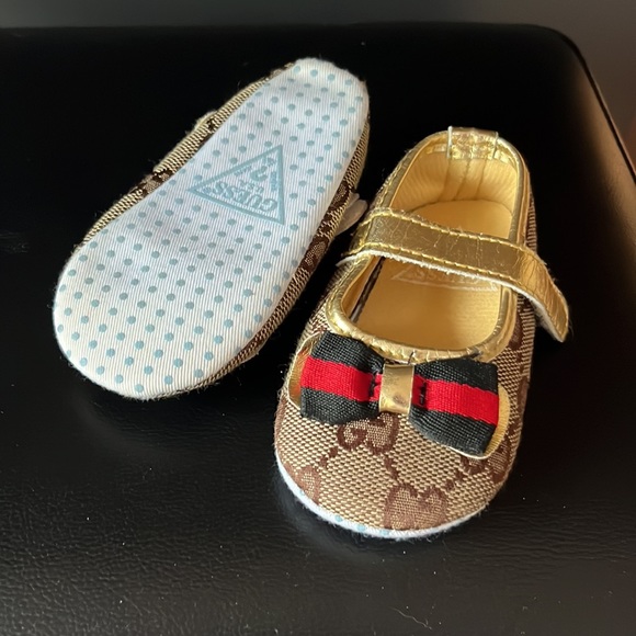 Brand new slippers. New born size - Picture 4 of 4
